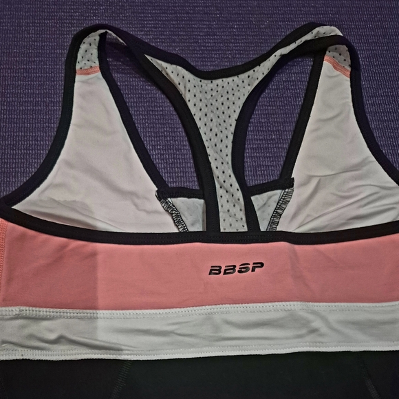 Bebe Sport 2-PC Black/Sugar Coral Tank w/Shelf Bra & Flared Pants - XS/Petites. - Picture 7 of 9